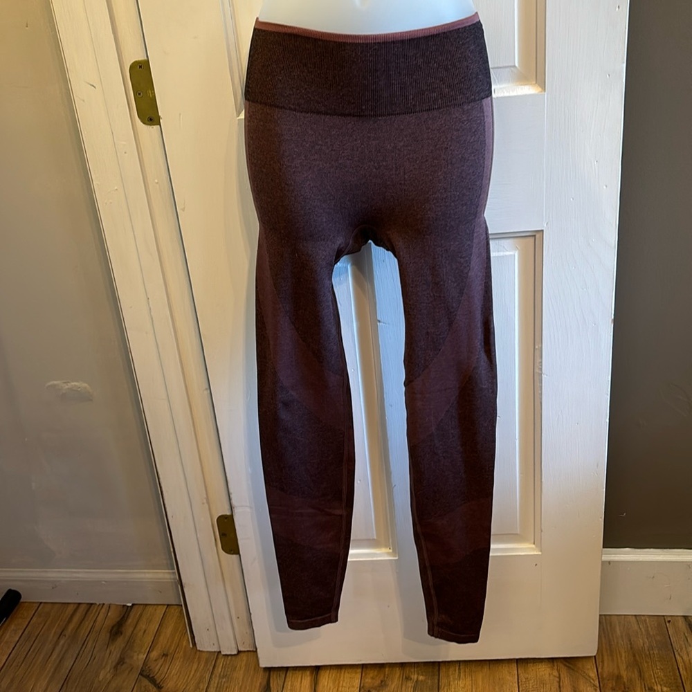 EUC PINK Seamless Leggings